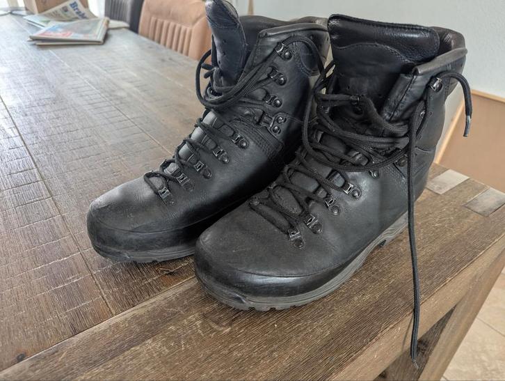 Meindl M1/M2 Defensie Wandelschoenen, Sport en Fitness, Bergsport en Wandelen, Gebruikt, Schoenen, Ophalen of Verzenden
