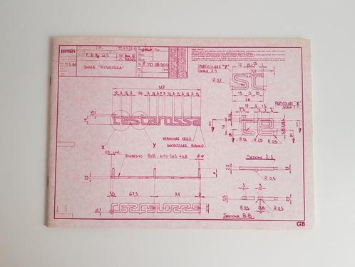 Ferrari Testarossa brochure + 9 foto's - N. 324/84, Boeken, Auto's | Folders en Tijdschriften, Ferrari, Ophalen of Verzenden
