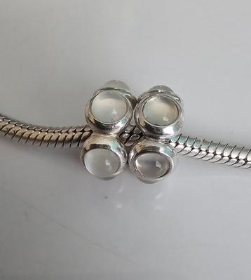 Zeldzame zilveren Pandora bedels - Maansteen cabochon  beschikbaar voor biedingen