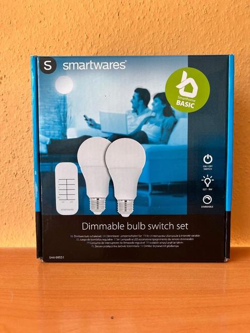 Smartwares slimme lampen (totaal 4), Huis en Inrichting, Lampen | Losse lampen, Nieuw, Led-lamp, 30 tot 60 watt, E27 (groot), Ophalen