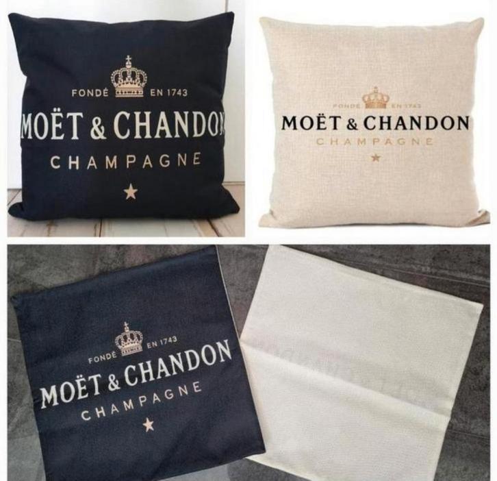 Nieuwe kussenhoesjes van MOËT & CHANDON  aanbieding ‼️, Huis en Inrichting, Woonaccessoires | Kussens, Nieuw, Zwart, Vierkant