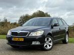 Skoda Octavia Combi 1.2 TSI Ambition - Black Magic - Leder/T, Voorwielaandrijving, Euro 5, Traction-control, Zwart