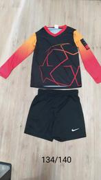 Voetbal kleding 134/140, Ophalen, Zo goed als nieuw