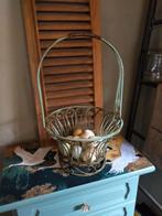 Brocante metalen plukmand mand eiermand, Ophalen