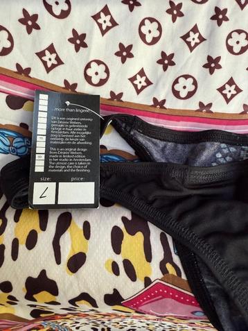 sexy  heren  strings  desiree  webers   beschikbaar voor biedingen