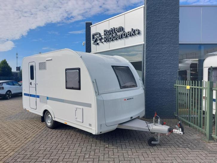 Adria Altea 402 PH, Caravans en Kamperen, Caravans, Bedrijf, tot en met 4, 750 - 1000 kg, Treinzit, Adria, Frans bed, Overige typen