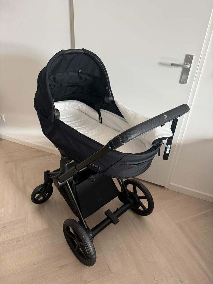 Complete Cybex e-Priam (elektrisch) met isofix z.g.a.n., Kinderen en Baby's, Kinderwagens en Combinaties, Zo goed als nieuw, Combiwagen
