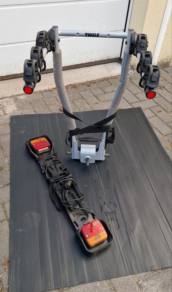 Thule HangOn 3 trekhaak fietsendrager Optie lightboard, Auto diversen, Fietsendragers, Gebruikt, Trekhaakdrager, 3 fietsen of meer