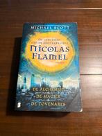 De Alchemist - Nicolas Flamel (Michael Scott), Boeken, Ophalen of Verzenden, Zo goed als nieuw