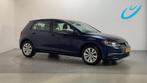 Volkswagen Golf 1.0 TSI 110pk DSG Comfortline Navigatie Park, Stof, Gebruikt, Met garantie (alle), Blauw