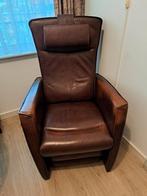 Lederen bruine sta-op stoel, gebruikt, Huis en Inrichting, Fauteuils, Ophalen, Gebruikt, 75 tot 100 cm, 50 tot 75 cm