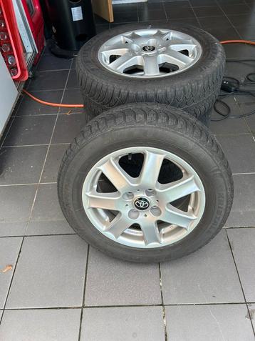 Toyota Aygo velgen met winterbanden steek 4x100 et38 beschikbaar voor biedingen