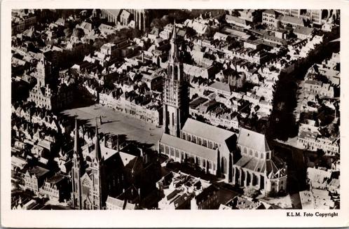Delft - Nieuwe Kerk luchtfoto, Verzamelen, Ansichtkaarten | Nederland, Ongelopen, Zuid-Holland, 1940 tot 1960, Verzenden