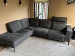 Hoekbank met elektrisch uitklapbaar relaxgedeelte, Huis en Inrichting, Banken | Bankstellen, Ophalen, Gebruikt, Minder dan 75 cm