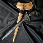 Antieke Kris Brojol Pamor Wahyu Tumurun Tangguh Tuban KNL95, Antiek en Kunst, Kunst | Niet-Westerse kunst, Verzenden