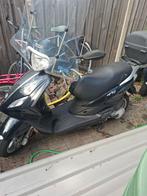 piaggio fly 50 4t 2017, Fietsen en Brommers, Scooters | Piaggio, Ophalen, Gebruikt, Zip