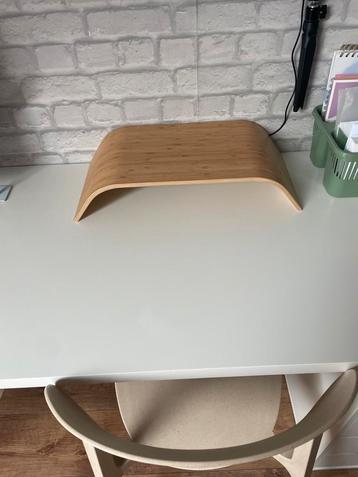 IKEA Laptop/Monitor Standaard - Goede Staat beschikbaar voor biedingen