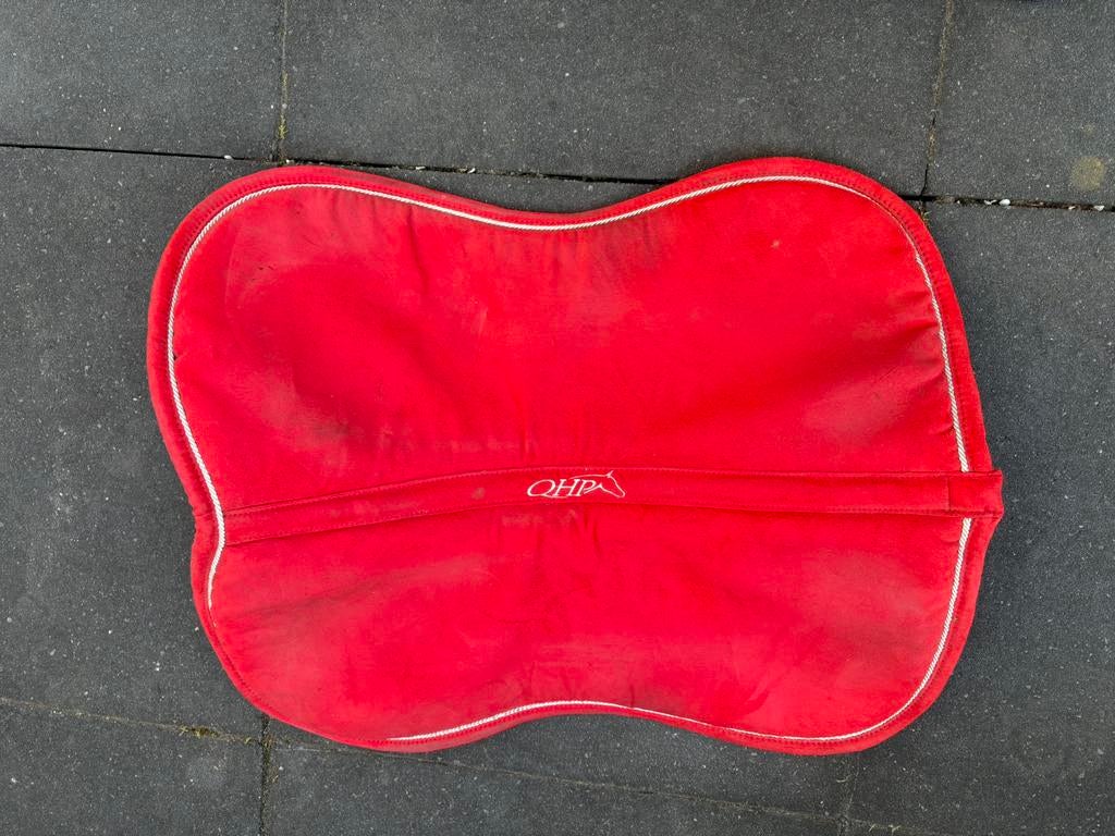 Qhp halfpad/zadelonderlegger rood, Ophalen of Verzenden, Zo goed als nieuw