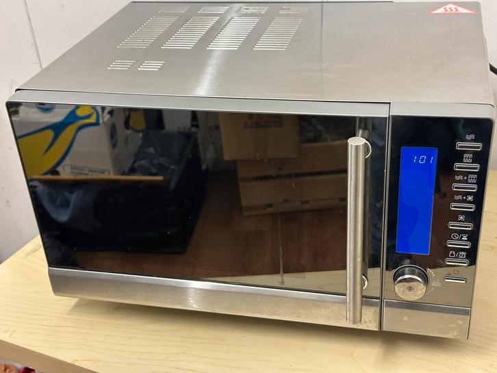 Quigg 4-in-1 RVS Combimagnetron - Zo goed als nieuw, Witgoed en Apparatuur, Magnetrons, Zo goed als nieuw, Vrijstaand, Combimagnetron