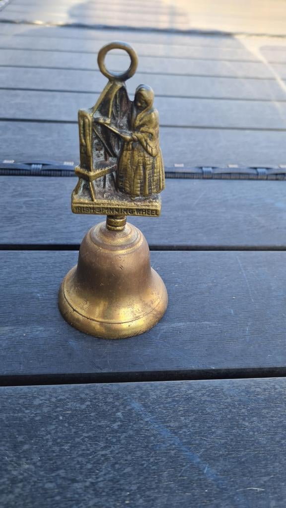 Iris spinningwheel koperen bel, Ophalen of Verzenden