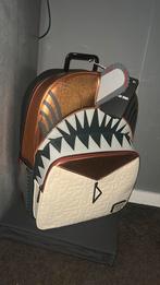 Loungefly-Chainsawman tas Compleet nieuw, Ophalen of Verzenden, Zo goed als nieuw, 30 cm of meer, Minder dan 35 cm