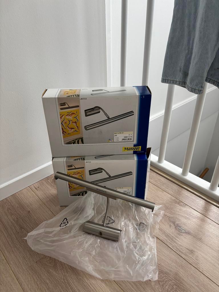 Te koop 2 wandlampjes, Ophalen, Halogeen, Strak, Metaal of Aluminium