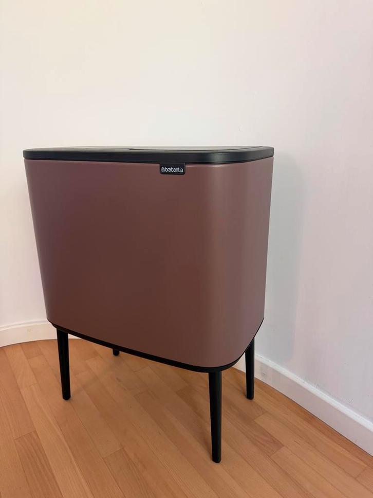 Brabantia Bo Touch Bin 11+23L Satijn Taupe Afvalemmer, Huis en Inrichting, Woonaccessoires | Prullenbakken, Zo goed als nieuw