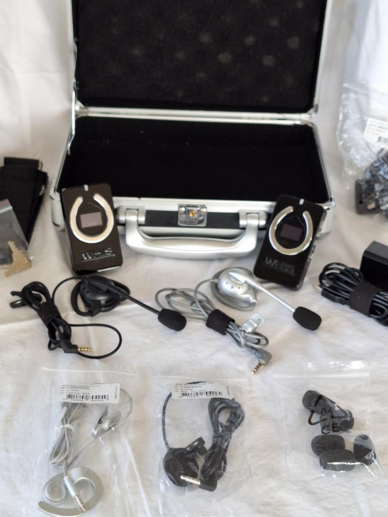 Roland RH-A30 Open Air Monitor Headphones, Hoogwaardige Open-Air hoofdtelefoon voor een breed scala aan toepassingen - voor mixen, monitoren en muziek maken