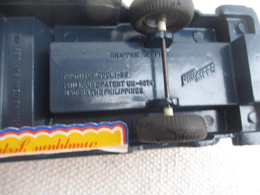 Vintage model auto Philippine Jeepney, Overige merken, Gebruikt, Auto, Groter dan 1:32