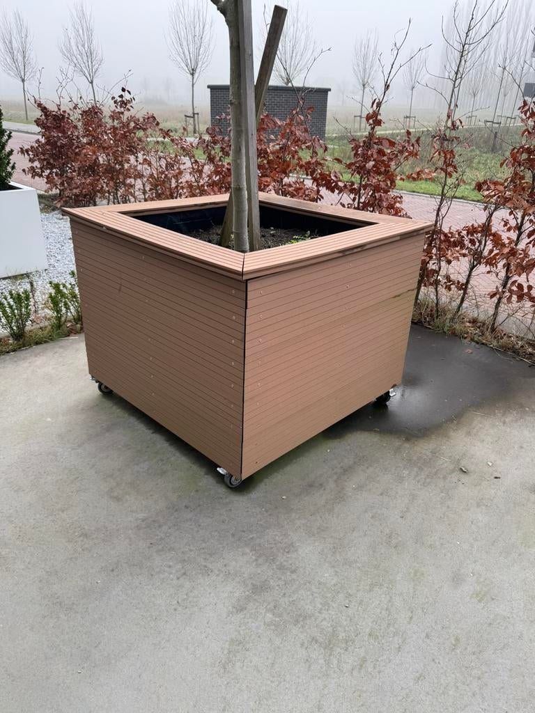 Grote plantenbak 1m-1m met gratis vijgenboom(Turkije), Tuin en Terras, Ophalen, Zo goed als nieuw, Rond, 60 cm of meer