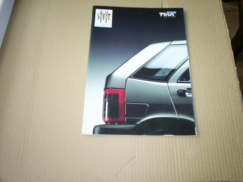 Fiat Tipo Auto van het Jaar 1989 40 pag., Verzenden, Zo goed als nieuw, Overige merken