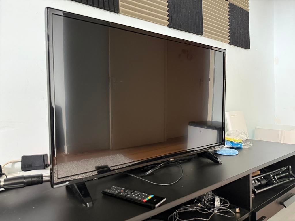 32” OK. LED TV (ODL 32641H-DB), Ophalen of Verzenden, Zo goed als nieuw, Video