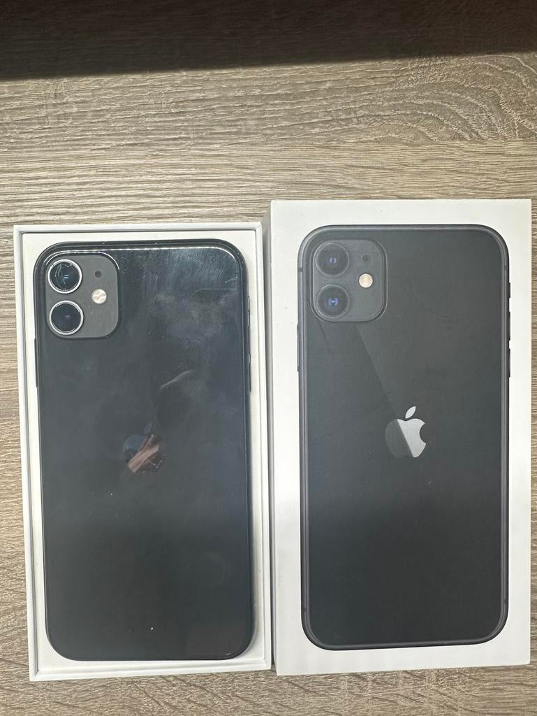 iPhone 11 – defect (moederbord) - voor onderdelen/reparatie, 128 GB, 75 %, Zwart, Zo goed als nieuw
