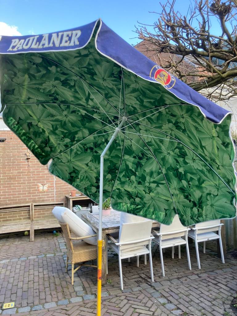 Kantelbare Paulaner parasol - gezellig en functioneel, Gebruikt, Kantelbaar, Stokparasol, 2 tot 3 meter