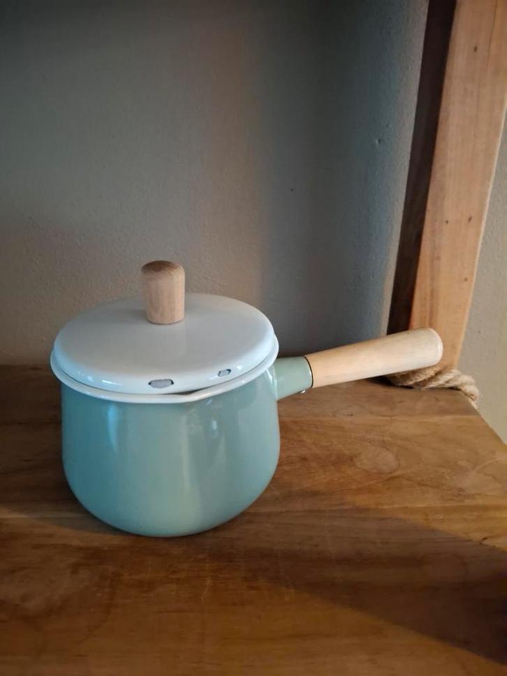 IKEA Kastrull Sauspan - Lichtgroen met Houten Handvat, Huis en Inrichting, Keuken | Potten en Pannen, Zo goed als nieuw, Kookpan of Snelkookpan