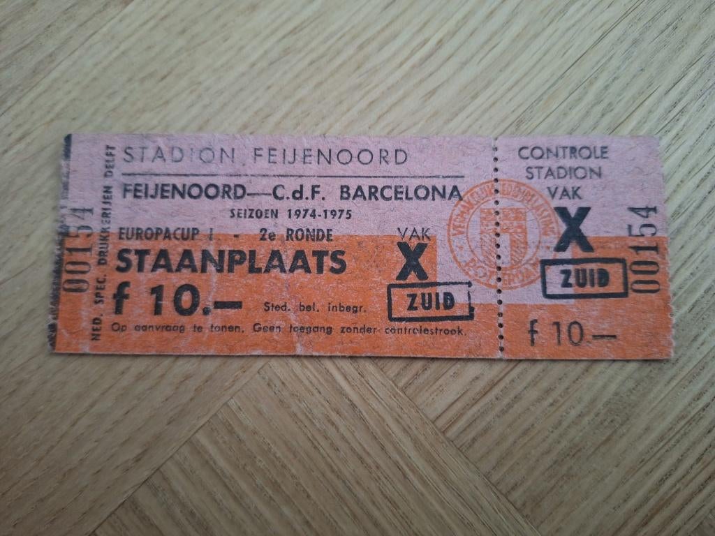 Ticket Feyenoord - FC Barcelona (oktober 1974), Ophalen of Verzenden, Gebruikt, Feyenoord, Overige typen