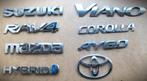Auto Logo~Emblemen~Aygo~Rav4~Hybrid~Viano, Ophalen of Verzenden, Gebruikt