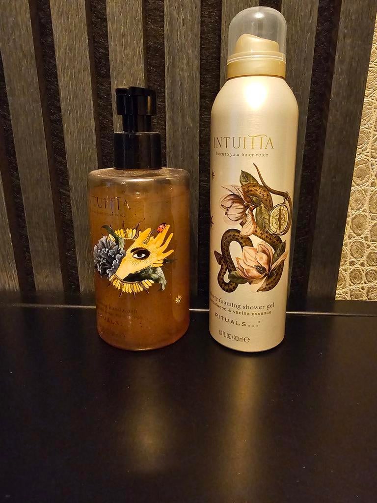 Rituals Intuitia schuimende douchegel en handzeep, Ophalen of Verzenden, Nieuw, Bad & Douche