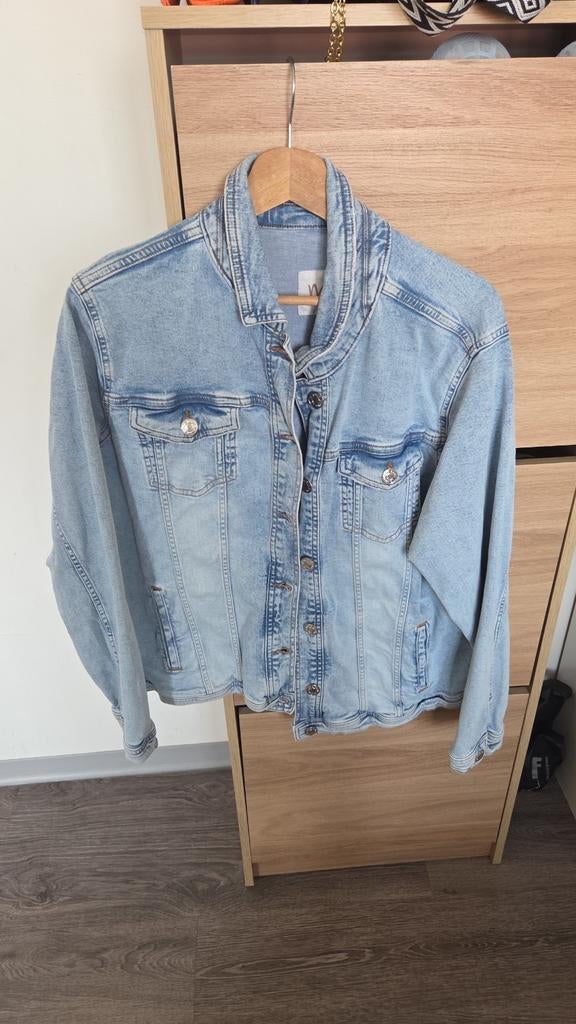 Ms Mode spijkerjasje maat 48, Ophalen