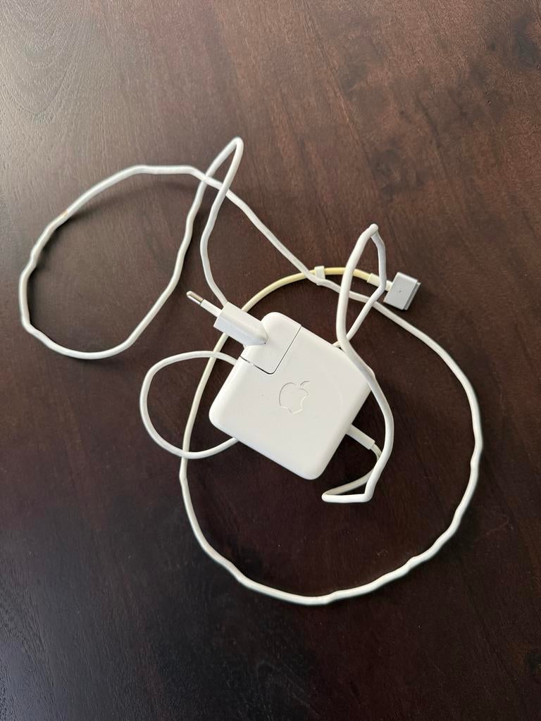 Originele Apple Macbook Oplader 45W MagSafe 2, Computers en Software, Laptop-opladers, Ophalen, Gebruikt