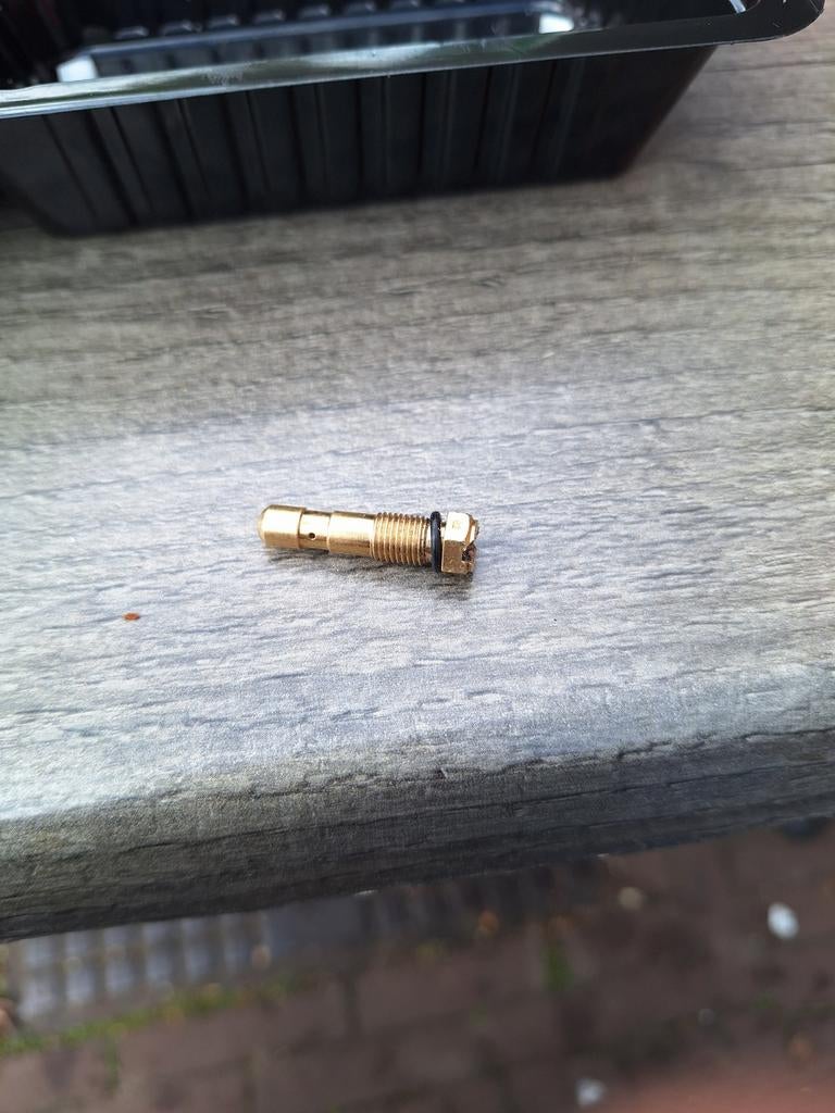 Gevraagd sproeier bing origineel kort 84 en 86, Ophalen of Verzenden, Gebruikt, Carburateur, Overige merken