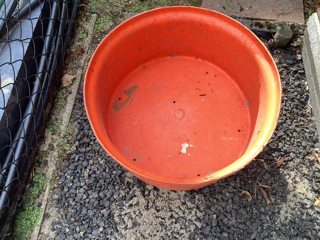 Plantenbak-voerbak.voor lammeren ed., Kunststof, Gebruikt, Minder dan 30 cm, Minder dan 60 cm