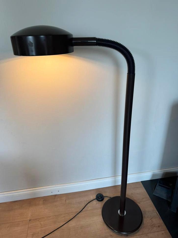 Twee identieke Hala vloerlampen Space Age/ vintage, Huis en Inrichting, Lampen | Vloerlampen, Zo goed als nieuw, 150 tot 200 cm