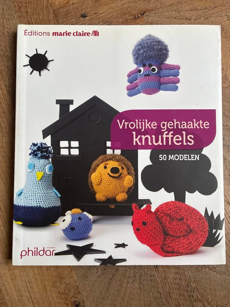 Vrolijke Gehaakte Knuffels - Handwerkboek, Boeken, Ophalen of Verzenden, Zo goed als nieuw, Breien en Haken, Geschikt voor kinderen