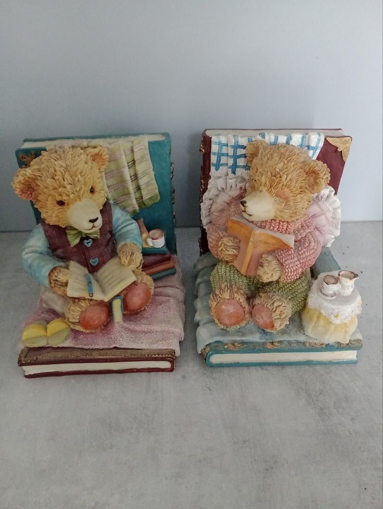 Boek steunen Beren, Verzamelen, Beren en Cherished Teddies, Ophalen, Zo goed als nieuw, Beeldje, Overige merken