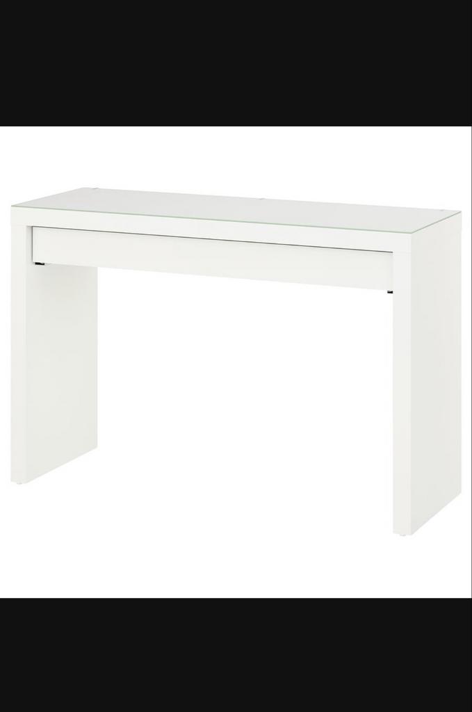 IKEA Malm kaptafel wit met glasplaat, Huis en Inrichting, Tafels | Kaptafels, Zo goed als nieuw, Minder dan 100 cm, 100 tot 150 cm