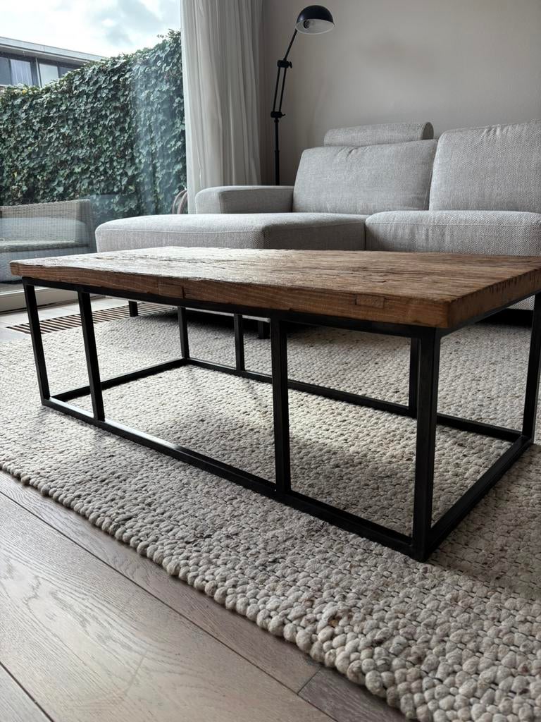Salontafel rechthoek. Hout met stalen onderstel, Huis en Inrichting, Tafels | Salontafels, Ophalen, 100 tot 150 cm, 50 tot 100 cm