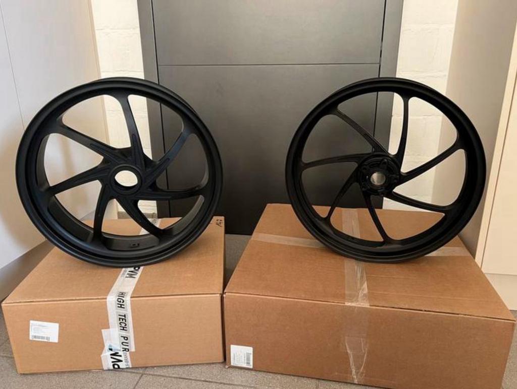 KTM Superduke 1290R/1390R/GT Lichtgewicht RR velgen NIEUW!!, Ophalen of Verzenden, Zo goed als nieuw
