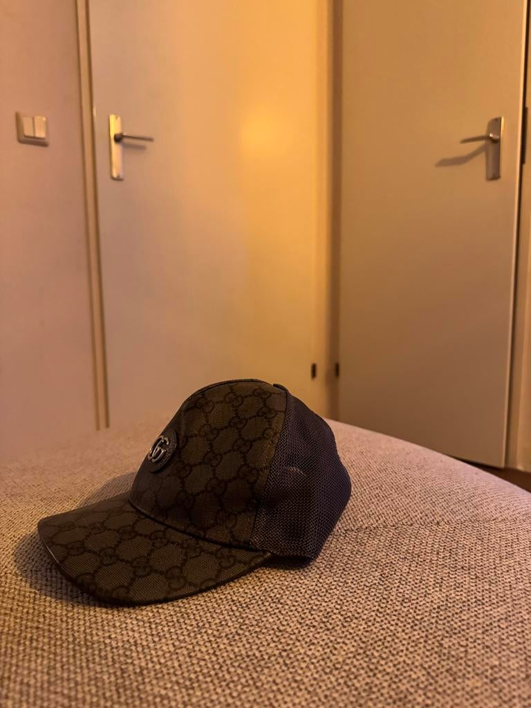 Gucci pet, maat M (58 cm), Verzenden, Gedragen, 58 of 59 cm (L, 7¼ of ⅜ inch), Pet