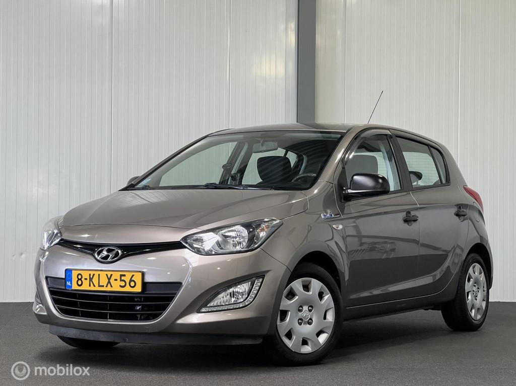 Hyundai i20 1.1 CRDi i-Drive 5-drs [ NAP 1e eigenaar dealer, Auto's, Voorwielaandrijving, Euro 5, 450 kg, Metallic lak
